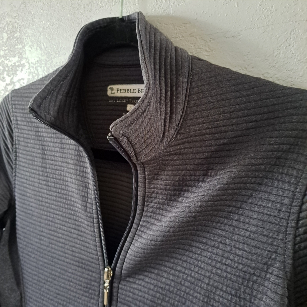 Pebble Beach Gray Quilted Sweatshirt - Picture 3 of 6